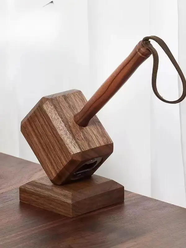 Wooden Hammer - Shaped Desk Lamp